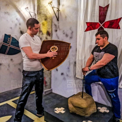 В поисках сокровищ Тамплиеров. Сюжет квеста: Легенды об этих несметных сокровищах будоражили головы не одного поколения. Самые смелые и отважные искали их! Все самые прекрасные камни, много золота и тайные летописи везли бесстрашные тамплиеры в свои...