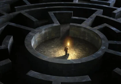 Новогодние приключения в Лабиринте. Добро пожаловать на квест «Новогодние приключения в лабиринте» в городе Чебоксары! Вас ждет море положительных эмоций и волшебства. Участникам предстоит погрузиться в волшебную атмосферу зимних праздников, разгадывать ребусы, преодолевать препятствия и играть...