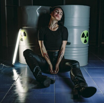 Поворот не туда. Добро пожаловать на квест «Поворот не туда» в городе Чебоксары — на битву за собственную жизнь. Вас ждет мрачное, зловещее место – логово настоящих людоедов. Здесь нет правил, кроме одного: выжить любой...