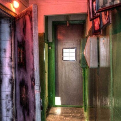 Хозяин. Легенда квеста: Все мы дарим подарки другим людям. Хозяин дарит себе людей в качестве подарков. Он долго присматривался. Сравнивал.