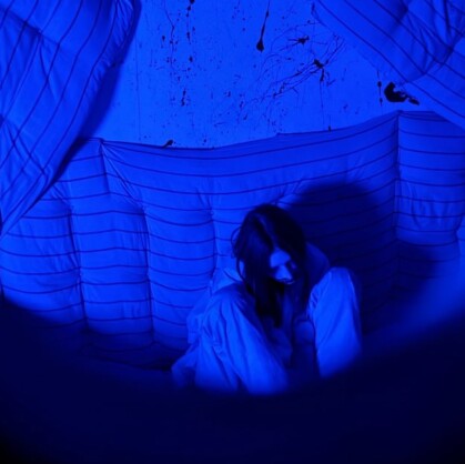 Outlast. Готовы ли вы столкнуться со своими самыми глубокими страхами? Тогда добро пожаловать на квест «Outlast» в городе Челябинск! Забудьте...