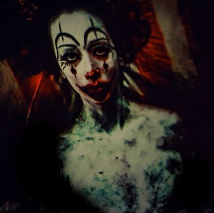 Шут. Легенда квеста: Думали, вы пришли в цирк? Нет, вы находитесь в логове психически больного шута! Вы – его новый реквизит. У вас есть полтора часа, чтобы выбраться из его логова! Будете следовать...