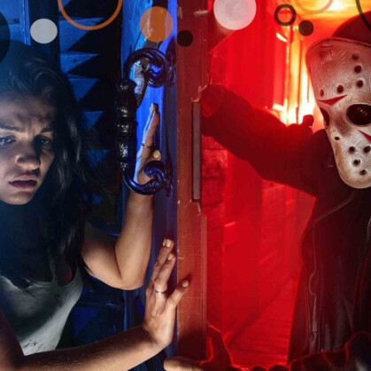 Пятница 13. Квест «Пятница 13» в городе Саратов — это не игра, это испытание вашей смелости и находчивости. Вы окажитесь в ловушке. По слухам, где-то здесь бродит он – легендарный маньяк, чье имя шепчут...