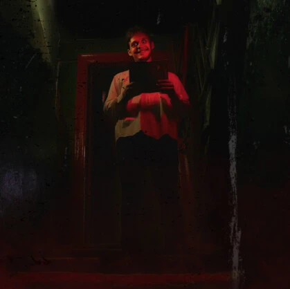 Последняя молитва. Готовы ли вы рискнуть всем, чтобы раскрыть тайны, погребенные под песками времени? Забудьте о детских страшилках и наивных головоломках. Квест «Последняя молитва» в городе Ростов-на-Дону – место, где страх осязаем, а опасность...