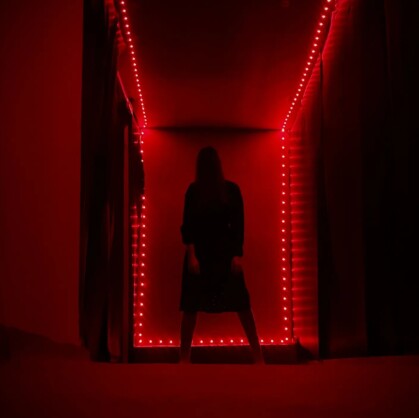 PHASMOPHOBIA. Готовы ли вы столкнуться с тем, что скрывается за гранью нашего понимания? Приглашаем вас стать настоящими охотниками за призраками...